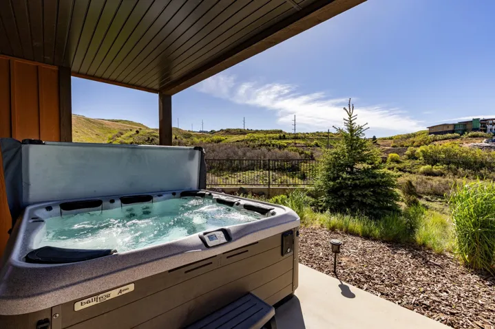 1754 E Longview Dr, Hideout, Utah 84036
