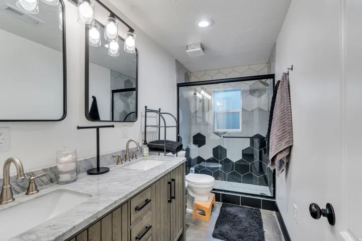 459 S Loader Ave, Pleasant Grove, Utah 84062