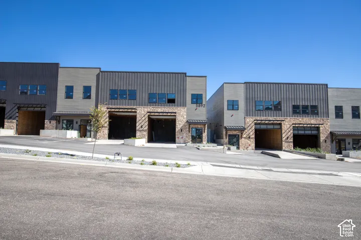 5852 N Queens Garden Rd #4, Mountain Green, Utah 84050