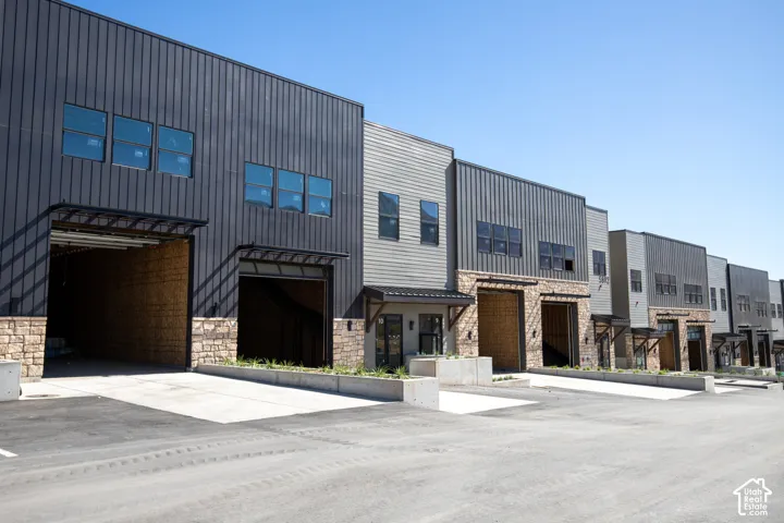 5852 N Queens Garden Rd #4, Mountain Green, Utah 84050