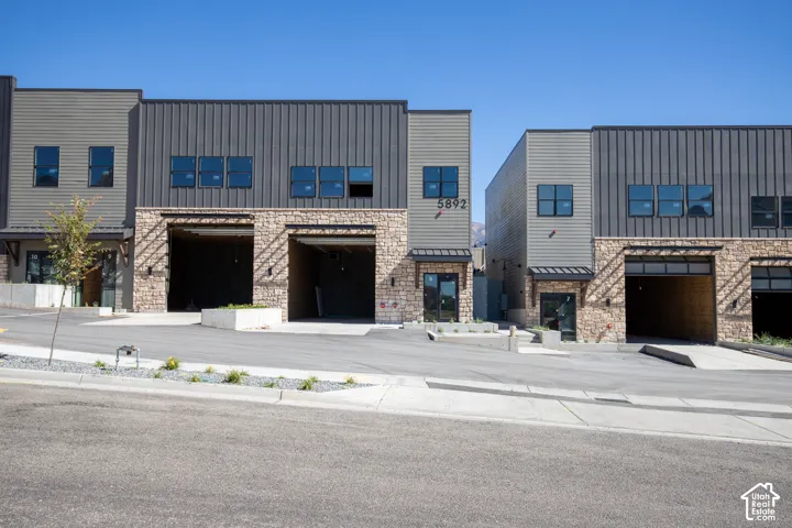 5852 N Queens Garden Rd #4, Mountain Green, Utah 84050