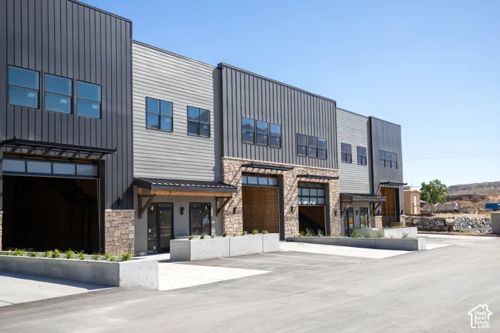 5852 N Queens Garden Rd #4, Mountain Green, Utah 84050