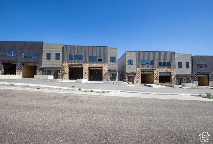 5852 N Queens Garden Rd #4, Mountain Green, Utah 84050