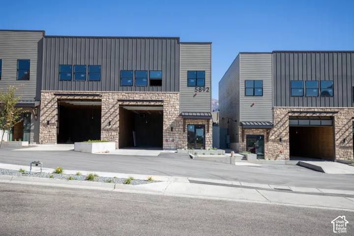 5852 N Queens Garden Rd #4, Mountain Green, Utah 84050