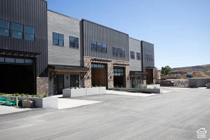 5852 N Queens Garden Rd #4, Mountain Green, Utah 84050