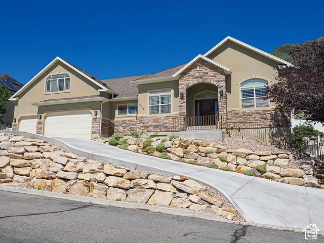 9502 N Aztec Dr, Cedar Hills, Utah 84062