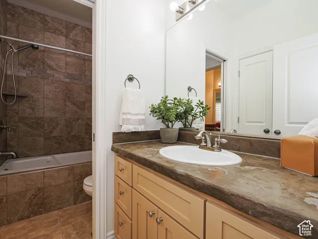 9502 N Aztec Dr, Cedar Hills, Utah 84062