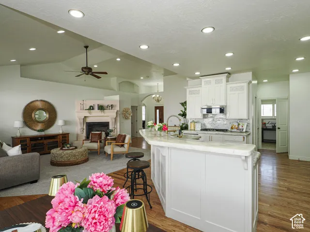9502 N Aztec Dr, Cedar Hills, Utah 84062