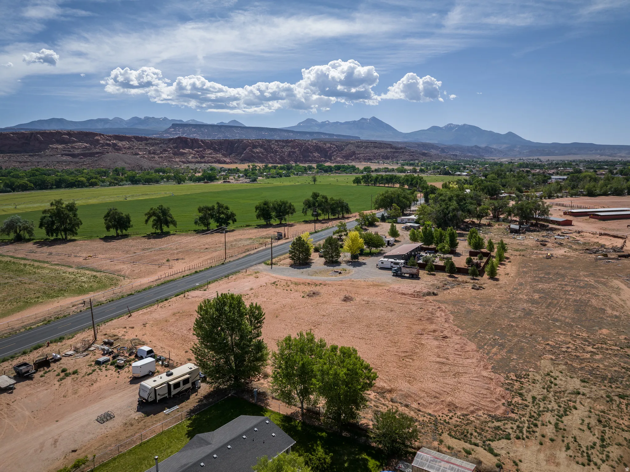 Expansive property with a rural setting and distant mountain range