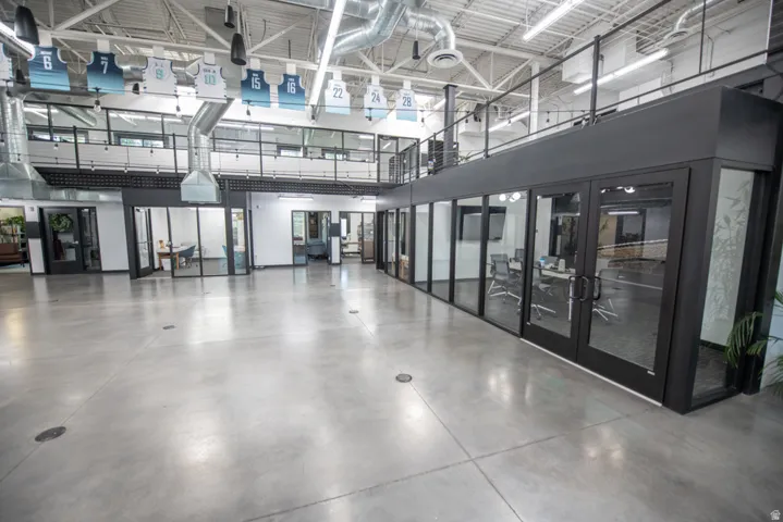 Open Gallery - Suite B