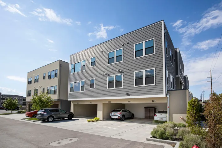8373 S Iris Lumi Ln #203, Midvale, Utah 84047
