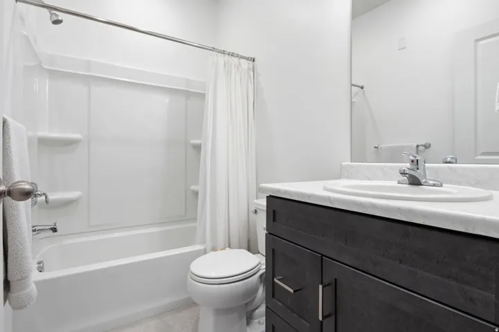 8373 S Iris Lumi Ln #203, Midvale, Utah 84047