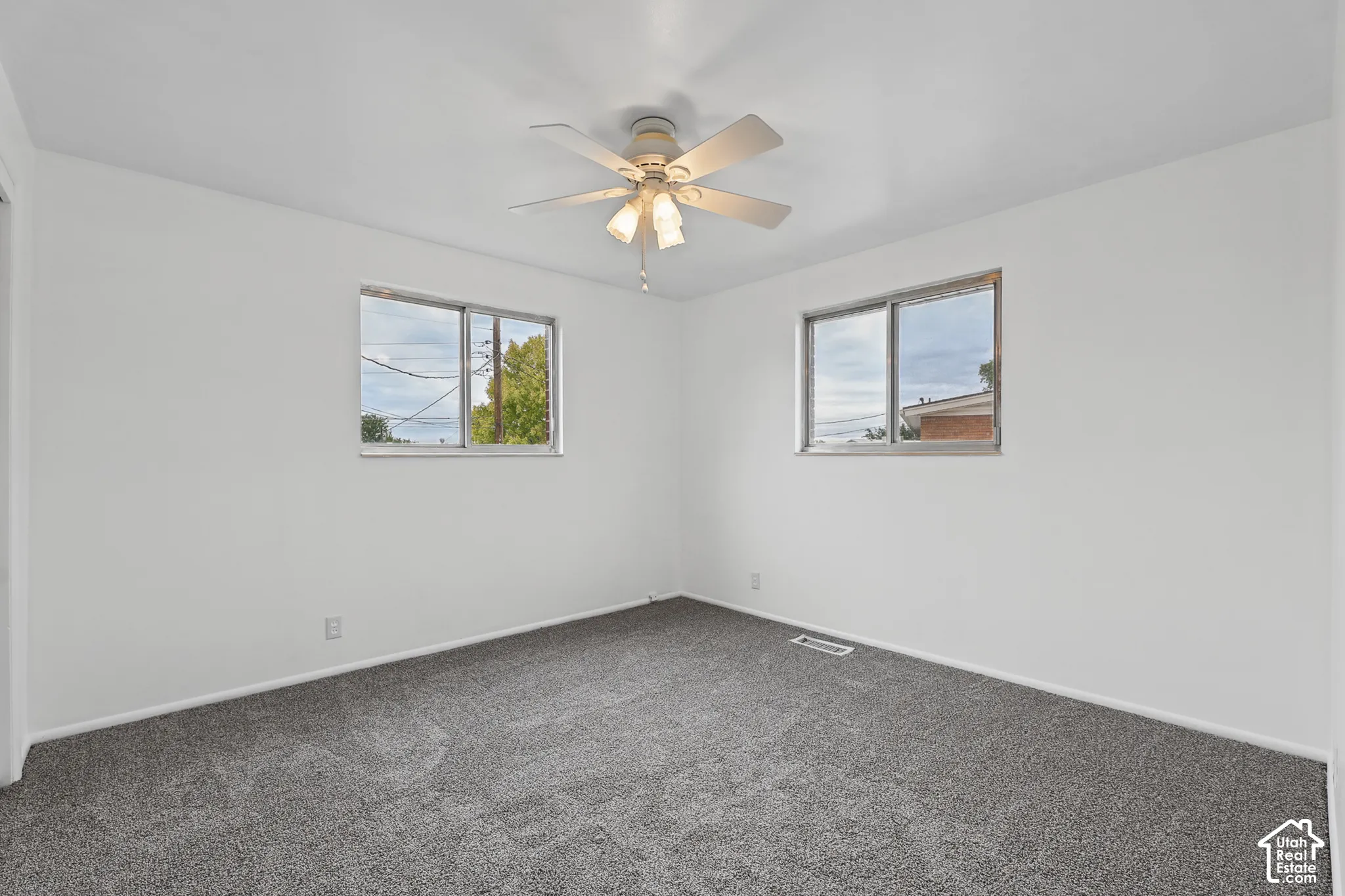 Bedroom 2 Gray carpet flooring