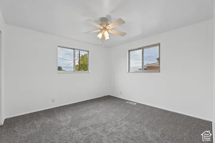 Bedroom 2 Gray carpet flooring