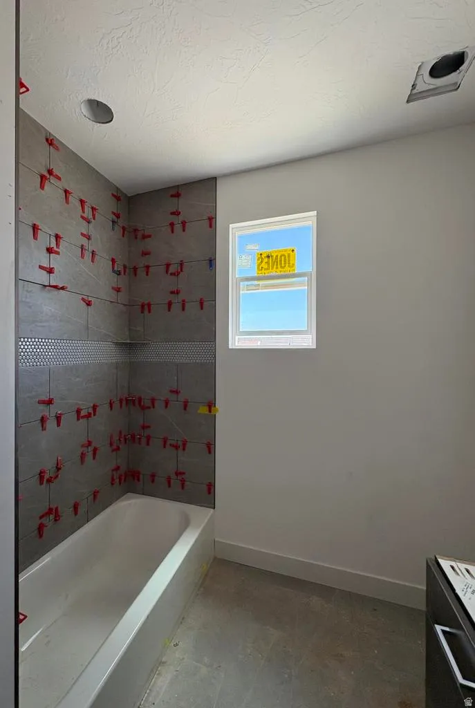 2nd floor hall bath