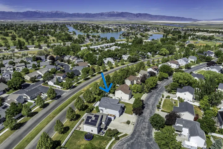 Blue arrow is your new home
