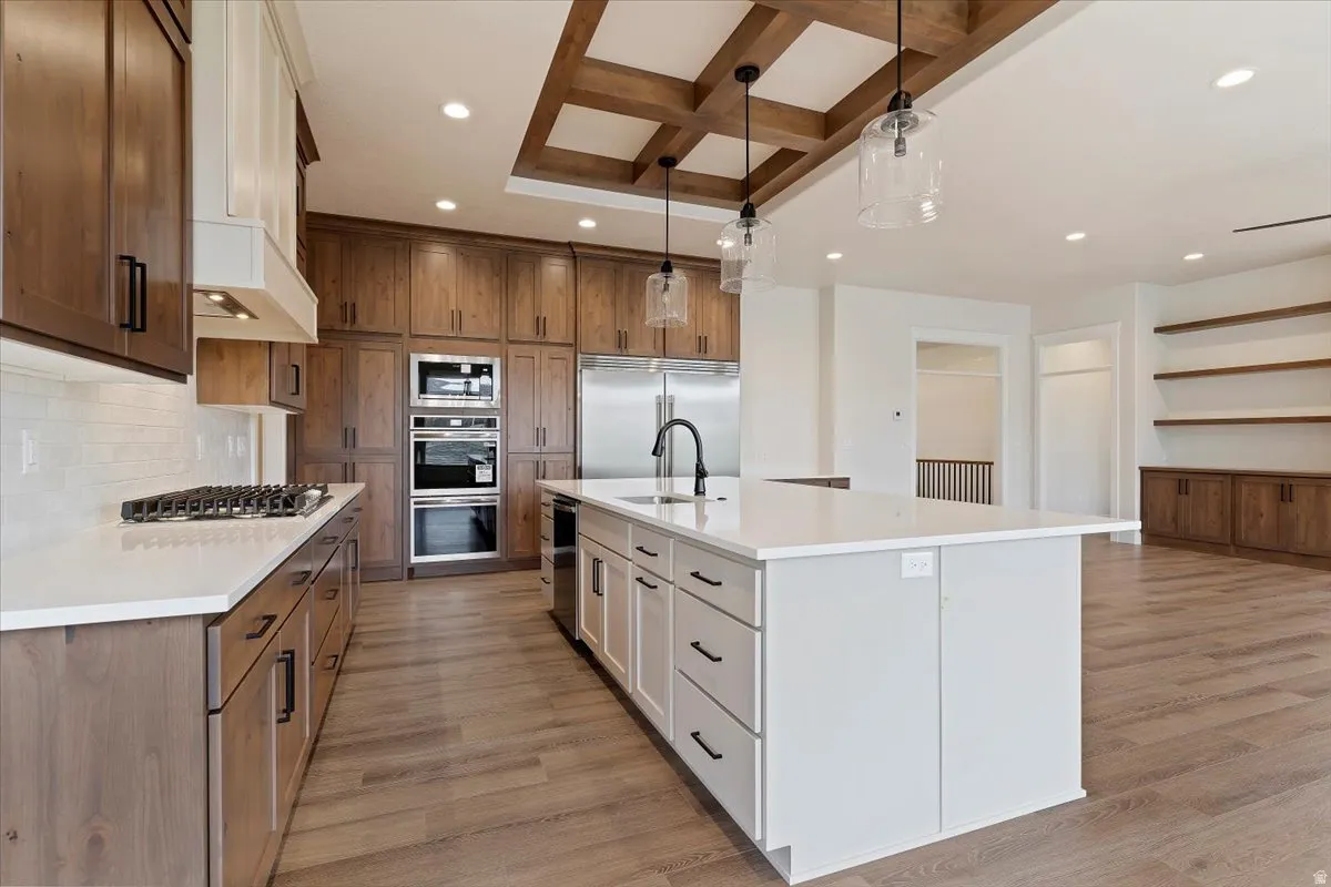 Gourmet kitchen