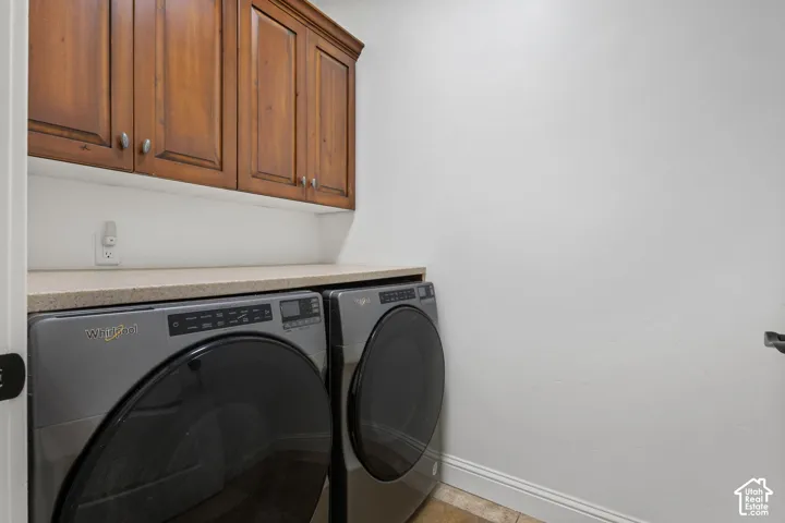 1ST floor laundry