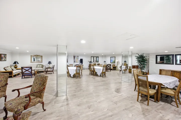 The party room can be reserved FREE for residents. Has a kitchen.
