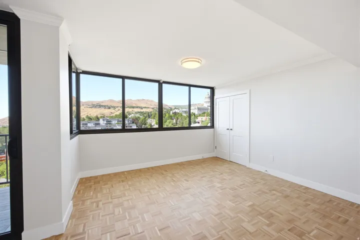 Lots of natural light and a walk-in closet.