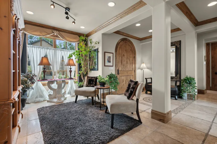 Reading Nook – Conversation Area