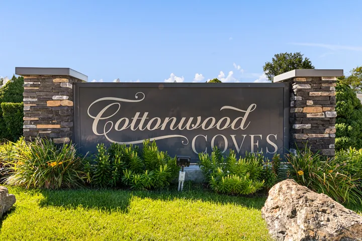 296 E Vagabond Ave #101, Murray, Utah 84107