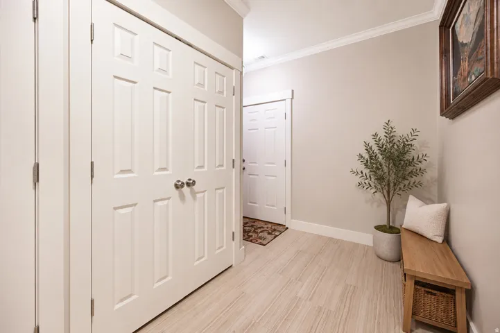 Casita Entry
