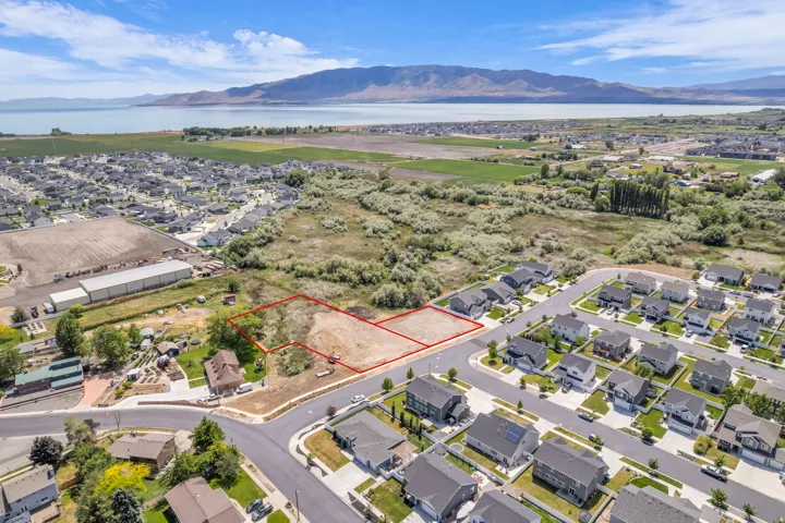 Expansive land parcel featuring clear boundaries