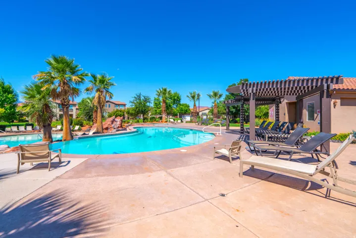 3837 W Lazy River Cir #110, Santa Clara, Utah 84765