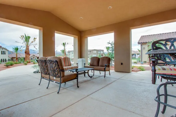 3837 W Lazy River Cir #110, Santa Clara, Utah 84765