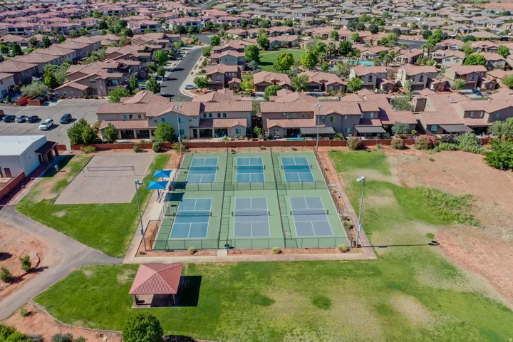 3837 W Lazy River Cir #110, Santa Clara, Utah 84765