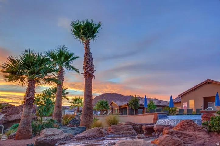 3837 W Lazy River Cir #110, Santa Clara, Utah 84765