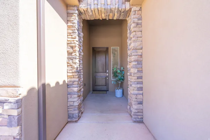 3837 W Lazy River Cir #110, Santa Clara, Utah 84765