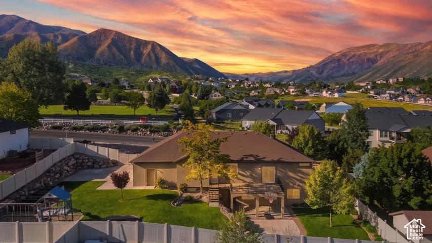 6 W Park Dr, Elk Ridge, Utah 84651
