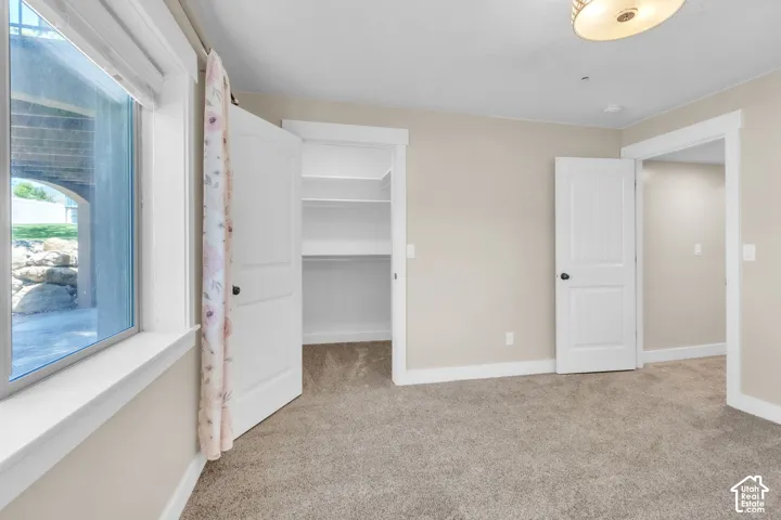 6 W Park Dr, Elk Ridge, Utah 84651