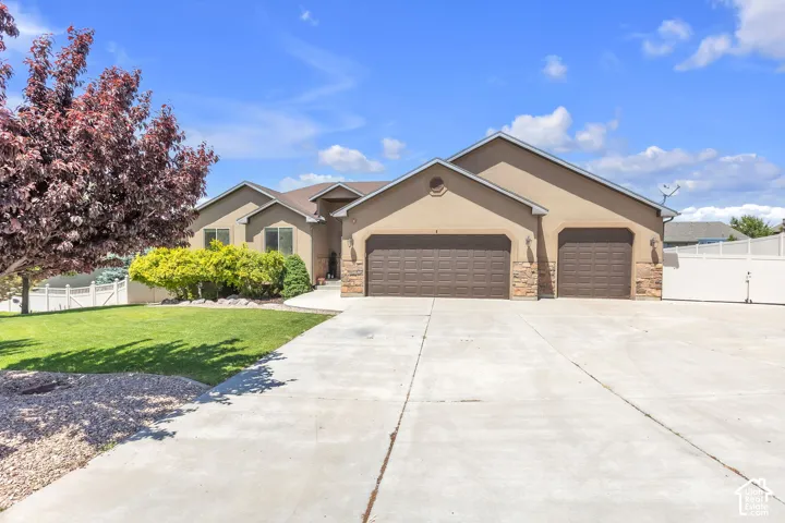 6 W Park Dr, Elk Ridge, Utah 84651