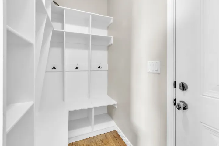 6 W Park Dr, Elk Ridge, Utah 84651