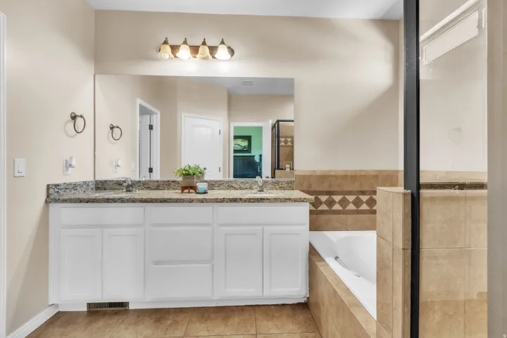 6 W Park Dr, Elk Ridge, Utah 84651