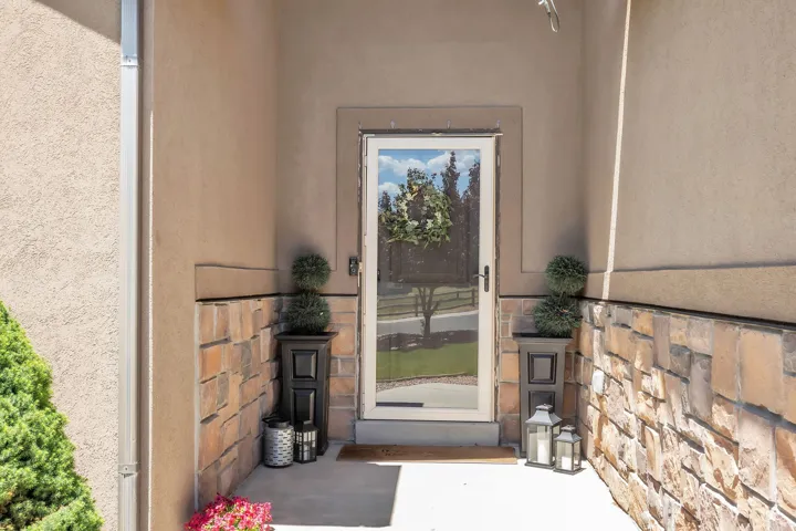 6 W Park Dr, Elk Ridge, Utah 84651