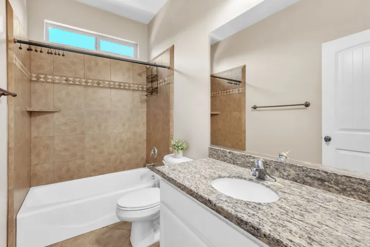 6 W Park Dr, Elk Ridge, Utah 84651