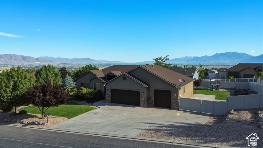 6 W Park Dr, Elk Ridge, Utah 84651