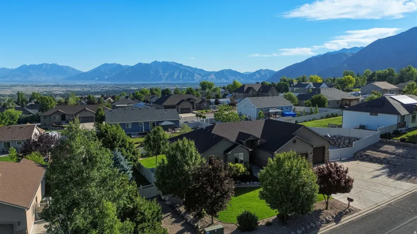 6 W Park Dr, Elk Ridge, Utah 84651