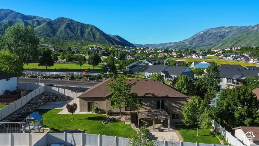 6 W Park Dr, Elk Ridge, Utah 84651