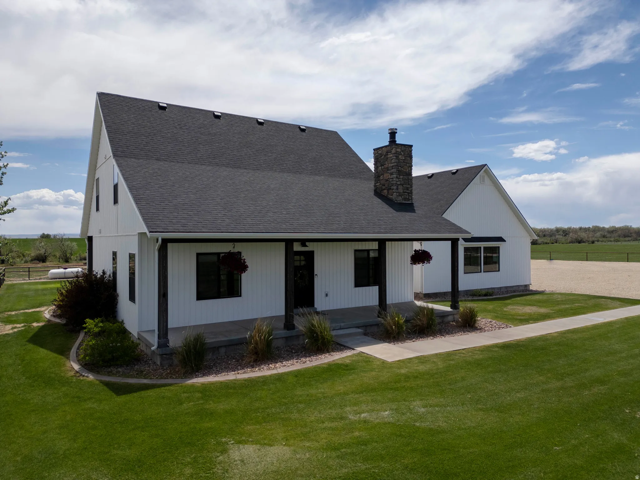 STUNNING FARM HOUSE!
