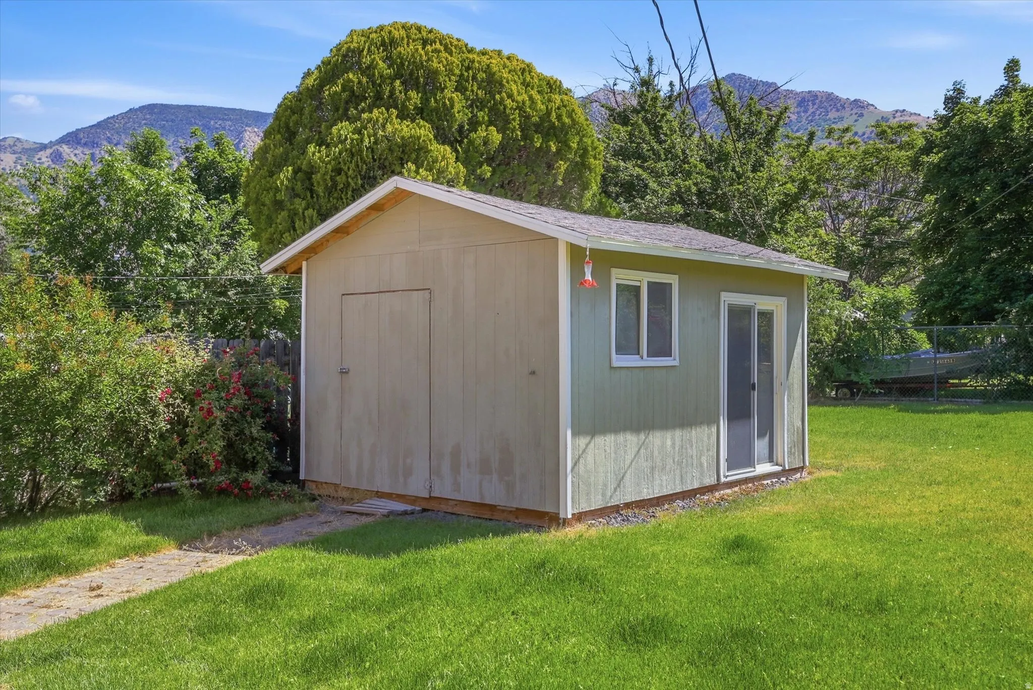 Detached shed