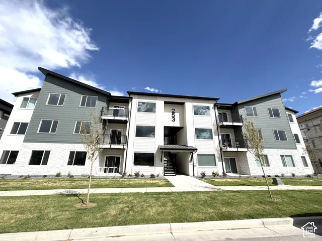 Modern exterior architecture featuring a multi-level facade
