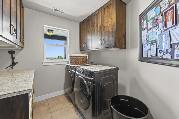7816 Buckhorn Rd, Lake Point, Utah 84074