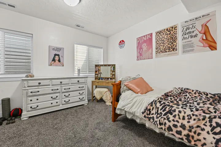 7816 Buckhorn Rd, Lake Point, Utah 84074