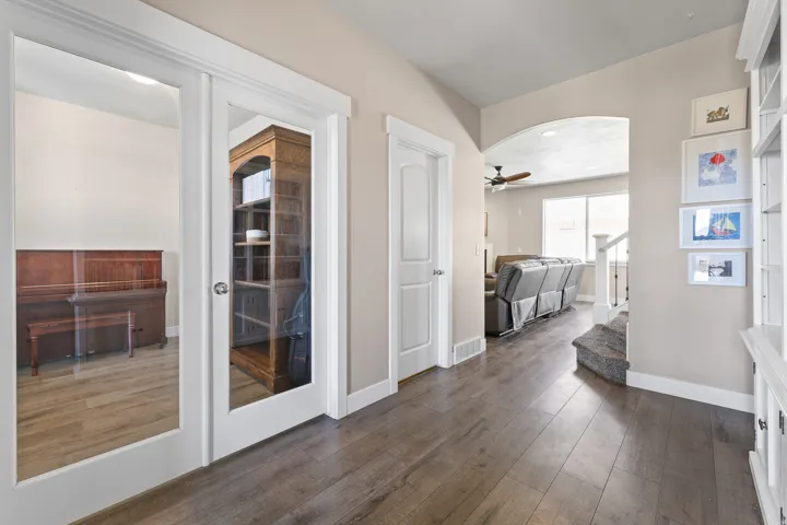 7816 Buckhorn Rd, Lake Point, Utah 84074
