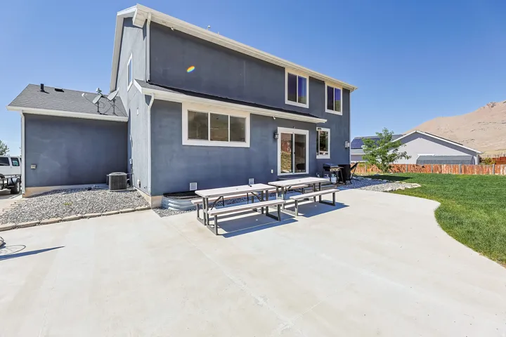 7816 Buckhorn Rd, Lake Point, Utah 84074